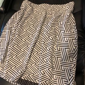 Adult or teen Like new, A line. At the knee skirt.